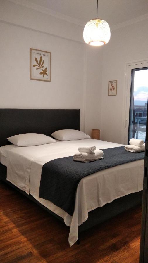 Corinth Beach Retreat In Town מראה חיצוני תמונה