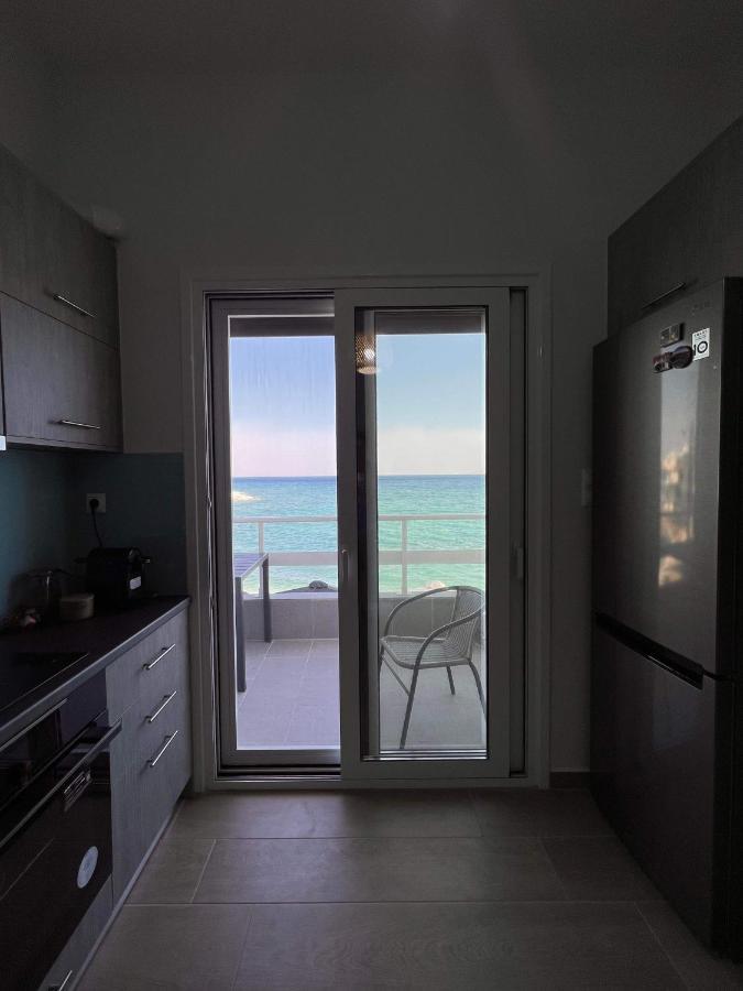 Corinth Beach Retreat In Town מראה חיצוני תמונה