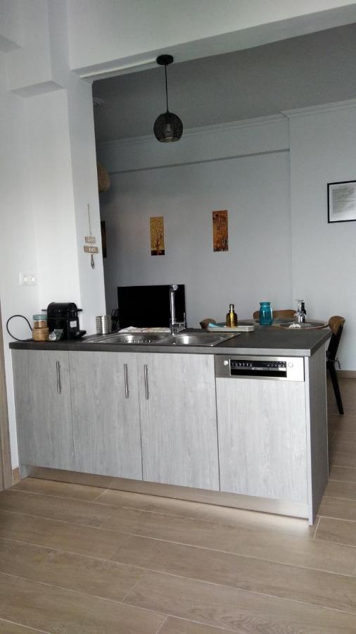 Corinth Beach Retreat In Town מראה חיצוני תמונה